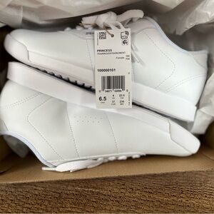 Rebook training sneakers